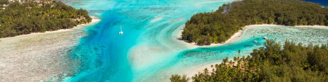 Vue Aérienne sur le Motu Tiahura à Moorea - Tahiti Tourisme © Stéphane Mailion Photography