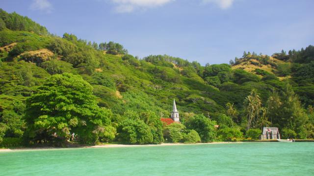 Cathédrale Mangareva Tahiti Tourisme © Frédéric Cristol