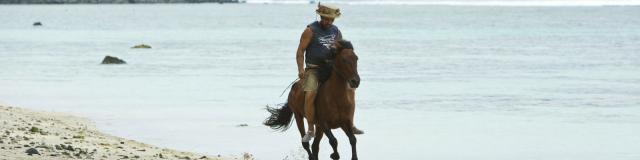 Horse Rider in Rurutu -Tahiti Tourisme