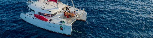 Charter Nautique avec vue sur Tetiaroa - Tahiti Tourisme © Tahiti Fly Shoot