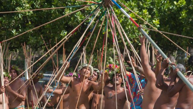 Javelot Tuaro Maohi Tahiti Tourisme ©. Boissy Alesimedia