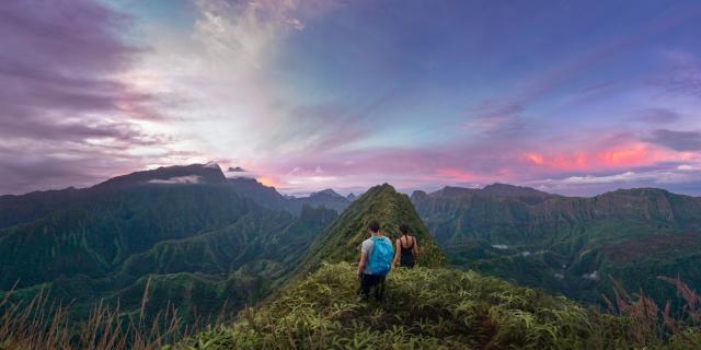 La Vue Depuis Le Mont Marau à Tahiti Tahiti Tourisme © Myles Mcguinness