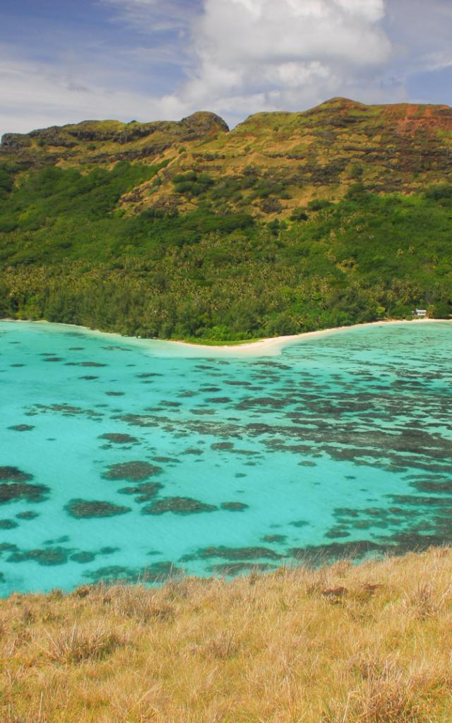 View over Mangareva and the sumptuous lagoon - Tahiti Tourisme