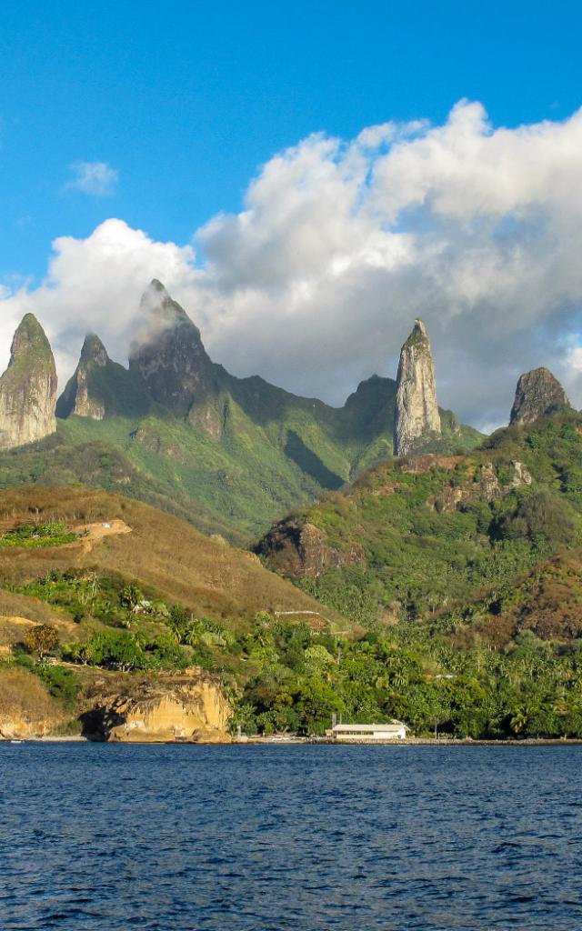 Pitons Ua Pou Tahiti Tourisme