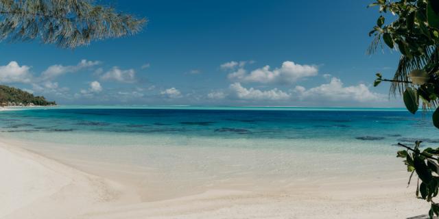 Panorama of Matira Beach in Bora Bora - Tahiti Tourisme © Marc Gerard Photography