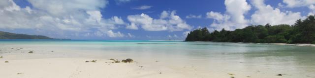 Plage d'un motu à Tubuai