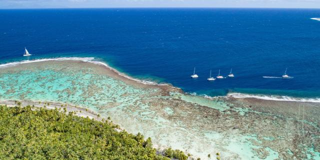 Aerial View of the Lagoon of Tetiaroa - Tahiti Tourisme © Tahiti Fly Shoot