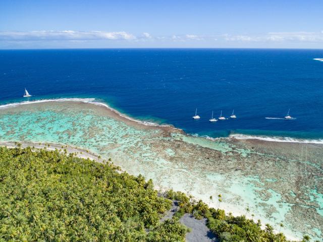 Aerial View of the Lagoon of Tetiaroa - Tahiti Tourisme © Tahiti Fly Shoot