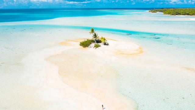 Aerial View Over White Sandy Beach on Motu in Fakarava Tahiti Tourisme © Jim Winter