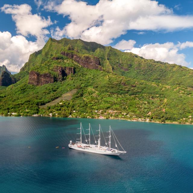 Windstar Baie De Cook Tahiti Tourisme © Stéphane Mailion Photography