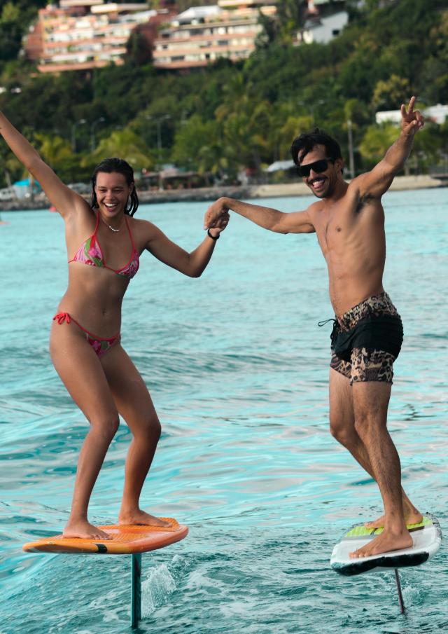 Couple En Foil © Tahitoa Schmitt Marama