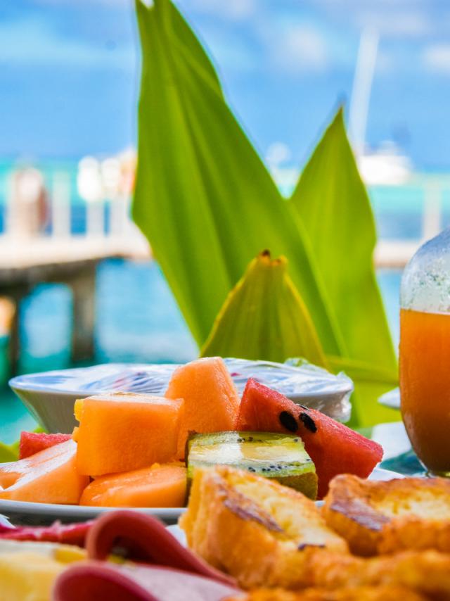 Petit Déjeuner Polynésien - Tahiti Tourisme © Teriitua Maoni