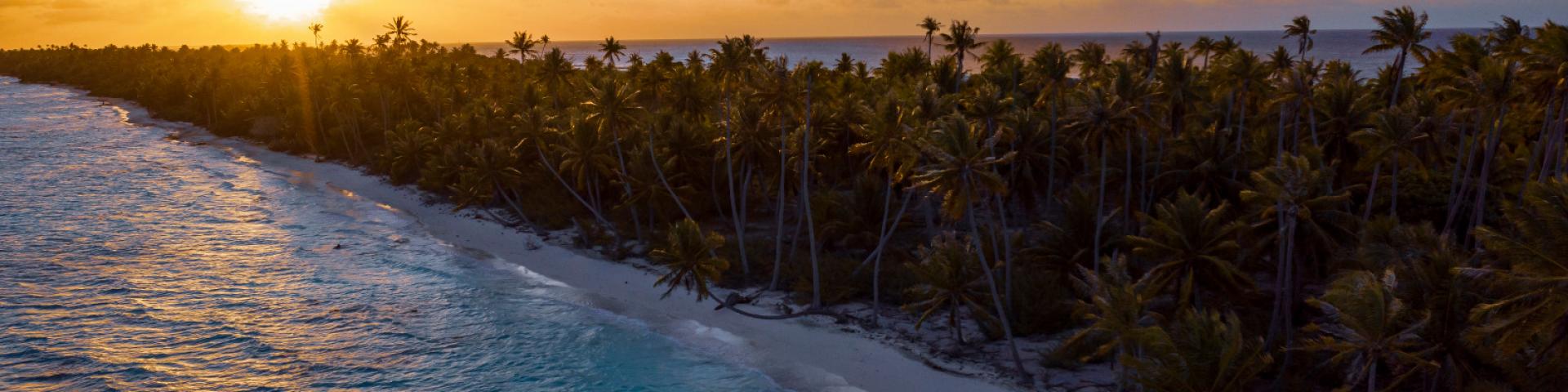 Pk 9 beach in Fakarava - Tahiti Tourisme