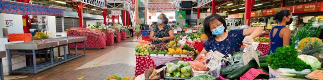 Tahiti Marché De Papeete Fruits Et Légumes Tahiti Tourisme © Kristiyan Markov