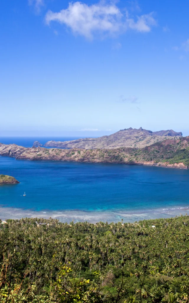 baie-Anaho-Nuku-Hiva-ALESIMEDIA.jpg